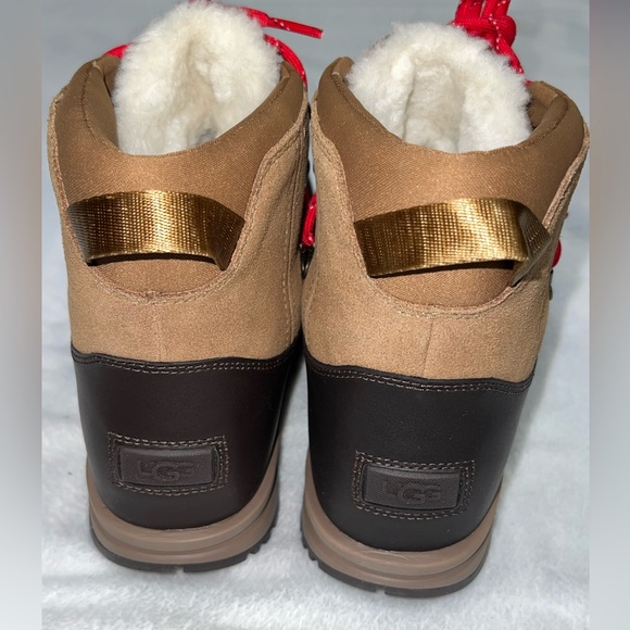 UGG®
Brecken
Waterproof
Lace-Up Boot (Women)
New with out box - Picture 6 of 15